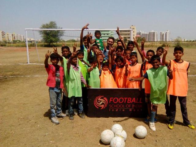 Players of Football School of India at Rajeev Gandhi College. These children gave up their habit of chewing tobacco to play football and lead a healthy life. (HT photo) Players of Football School of India at Rajeev Gandhi College. These children gave up their habit of chewing tobacco to play football and lead a healthy life. (HT photo)