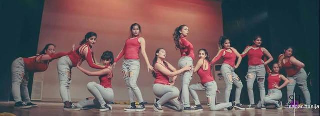 Members of Enigma, the dance society of Kamala Nehru College, during a performance. (Sagar Hasija ) Members of Enigma, the dance society of Kamala Nehru College, during a performance. (Sagar Hasija )