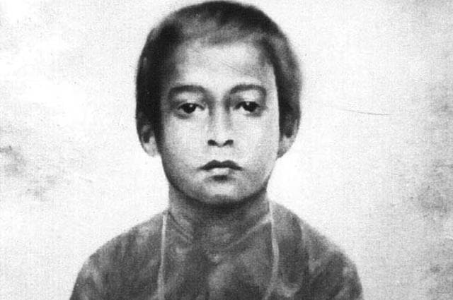 Born as Mukunda Lal Ghosh in UP. (paramhansayogananda.com) Born as Mukunda Lal Ghosh in UP. (paramhansayogananda.com)