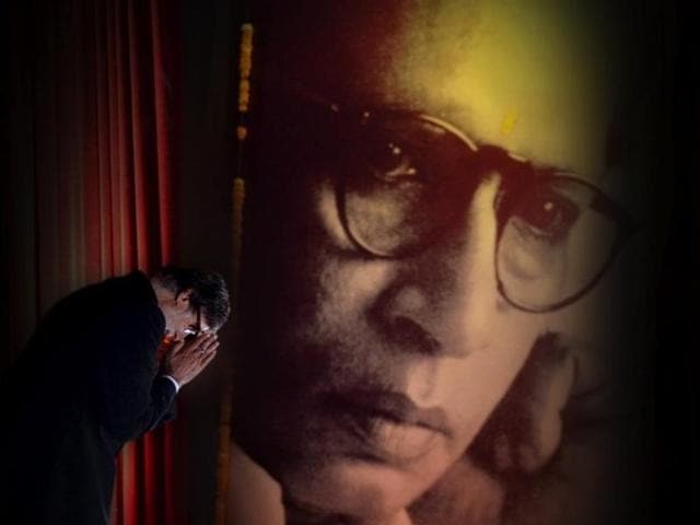 Amitabh Bachchan paid his tribute to his late dad and poet Hrivansh Rai Bachchan. (Instagram)