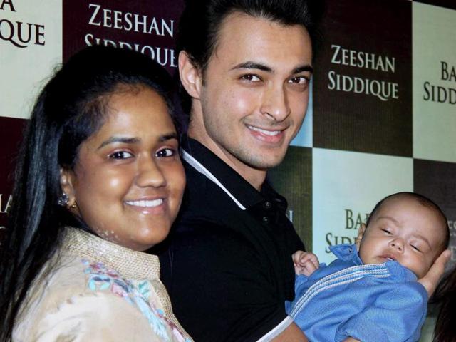 Salman Khan’s sister Arpita Khan Sharma along with her husband Aayush Sharma and their son Ahil at the party. (PTI)