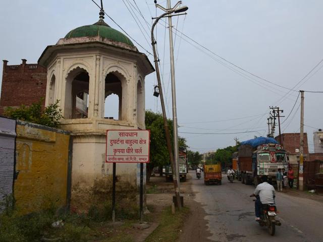 Sambhal’s tryst with notoriety began in 2000 when a few locals were picked up for their alleged role in an attack on the Red Fort in Delhi. According to UP-ATS, a Sambhal link was strongly evident in most of the terror modules busted since 2007.(Chahat Ram/HT)