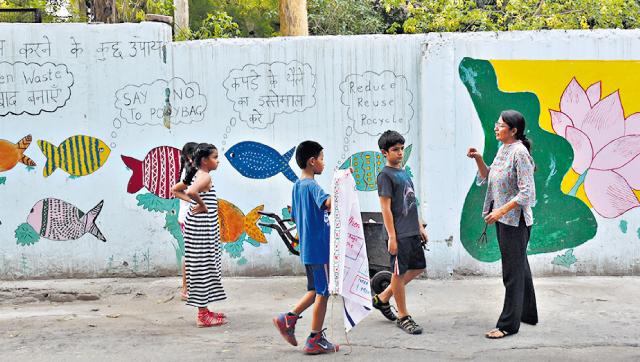 Residents have taken up several eco-friendly initiatives here — dustbins in every street, a tree census and a colourful dhalao encouraging passersby not to throw waste outside it. (Tribhuwan Sharma / HT Photo) Residents have taken up several eco-friendly initiatives here — dustbins in every street, a tree census and a colourful dhalao encouraging passersby not to throw waste outside it. (Tribhuwan Sharma / HT Photo)