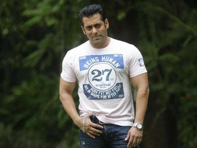 Now, Salman’s father Salim Khan has apologised on the actor’s behalf. (HT Photo) Now, Salman’s father Salim Khan has apologised on the actor’s behalf. (HT Photo)