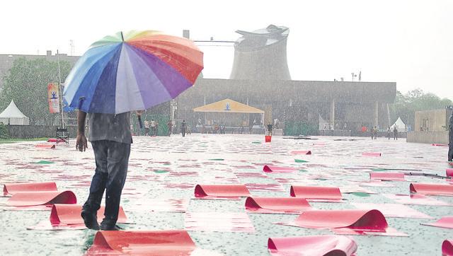As it rained on Monday evening for about an hour, the UT administration was on its toes to clear the water and take stock of damage at Capitol Complex. (Sanjeev Sharma/HT Photo) As it rained on Monday evening for about an hour, the UT administration was on its toes to clear the water and take stock of damage at Capitol Complex. (Sanjeev Sharma/HT Photo)