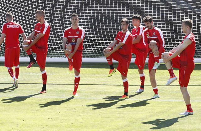 Austria's players train at Stade Municipal, Mallemort, France. (Reuters Photo)