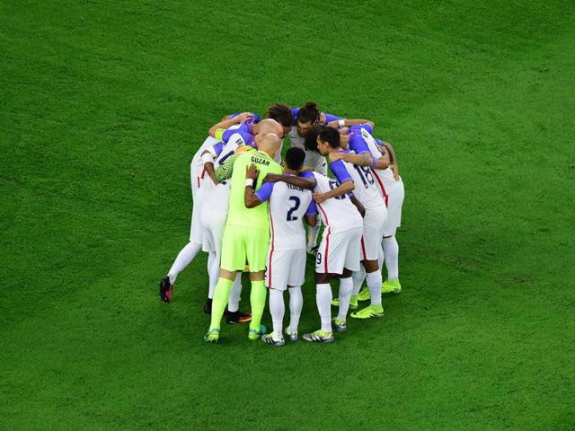 US players gather before the start of their Copa America Centenario semifinal football match against Argentina in Houston, Texas, US. (AFP Photo) US players gather before the start of their Copa America Centenario semifinal football match against Argentina in Houston, Texas, US. (AFP Photo)