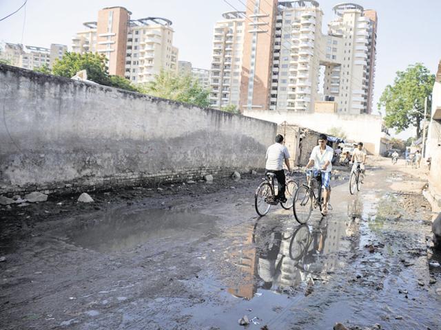 After pre-monsoon showers, water has stagnated in several areas, increasing the chances of mosquitoes breeding.(HT File) After pre-monsoon showers, water has stagnated in several areas, increasing the chances of mosquitoes breeding.(HT File)