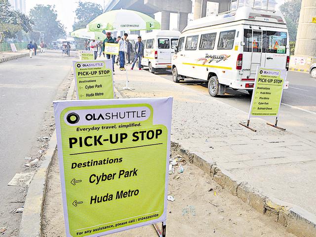 The government also said that the ongoing crackdown on bus aggregators was initiated because in the absence of a policy, their operations are illegal.(Abhinav Saha/HT Photo)