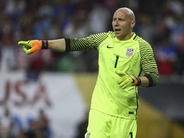 US goalkeeper Brad Guzan (1) motions to a teammate during the first half of Copa America semifinal against Argentina. (Reuters via USA Today Sports) US goalkeeper Brad Guzan (1) motions to a teammate during the first half of Copa America semifinal against Argentina. (Reuters via USA Today Sports)