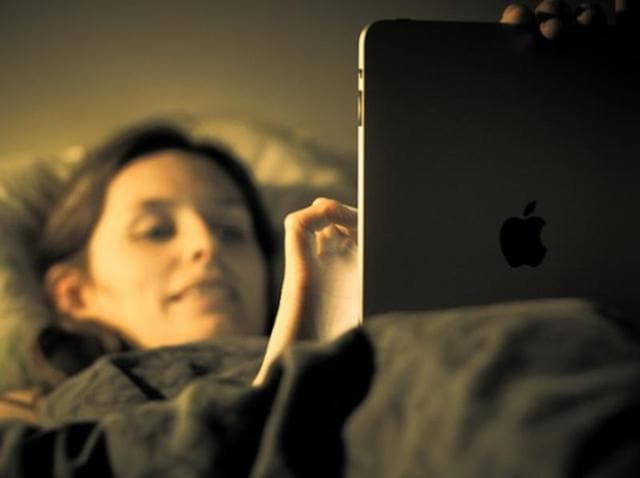 After flashes of dim light, the retina that had been exposed to the screen takes longer to adjust to new light settings, scientists say. (Pinterest) After flashes of dim light, the retina that had been exposed to the screen takes longer to adjust to new light settings, scientists say. (Pinterest)