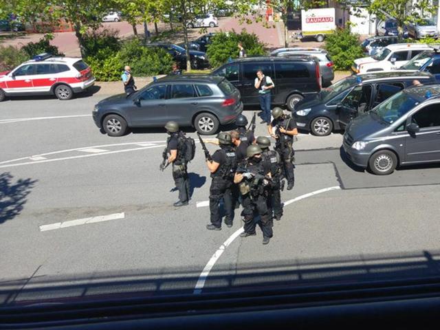The daily Frankfurter Allgemeine Zeitung said that the man had entered the cinema around 3:00 pm (1300 GMT) and barricaded himself inside as terrified cinema-goers fled.(Rhein-Neckar Fernsehen / Facebook) The daily Frankfurter Allgemeine Zeitung said that the man had entered the cinema around 3:00 pm (1300 GMT) and barricaded himself inside as terrified cinema-goers fled.(Rhein-Neckar Fernsehen / Facebook)