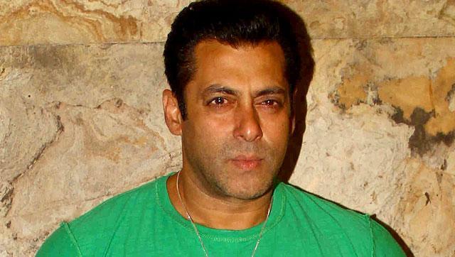 Salman Khan tweeted against the hanging of Yakub Menon and later retracted the tweets. Salman Khan tweeted against the hanging of Yakub Menon and later retracted the tweets.