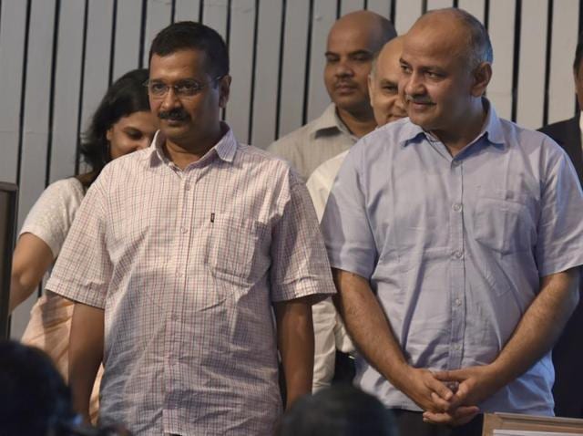 New Delhi: Delhi chief minister Arvind Kejriwal launched an attack on the centre in a series of tweets, telling the Union government to let his government work. (Arun Sharma/HT Photo) New Delhi: Delhi chief minister Arvind Kejriwal launched an attack on the centre in a series of tweets, telling the Union government to let his government work. (Arun Sharma/HT Photo)