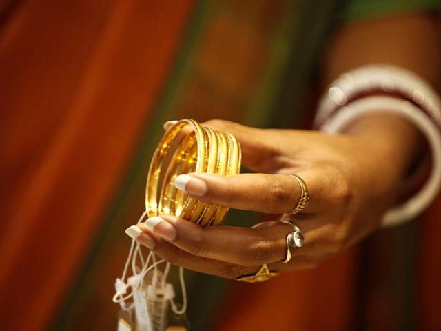 Prices of gold jumped up 6% in domestic markets after panic in global markets over Britain’s decision to exit from the EU.(Photo for representation)