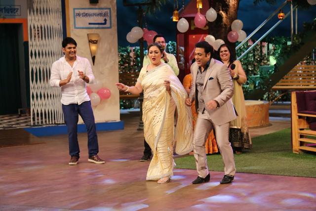 Govinda’s wife Sunita also accompanied him to the sets. (Twitter)