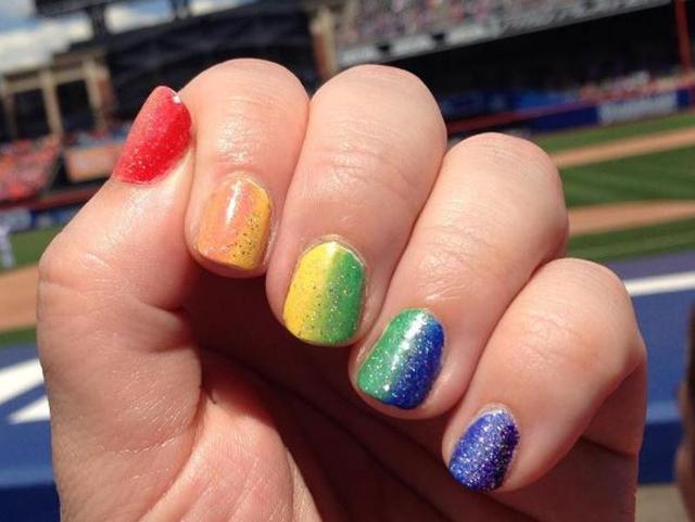 Taking in the Mets-Royals game at Citi Field on her nails. (Instagram/nailbrag)