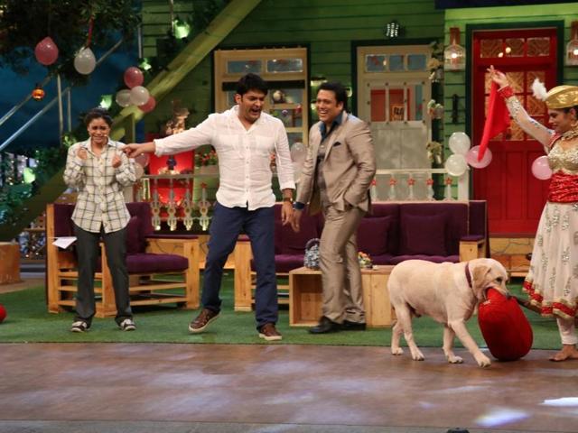Govinda enjoys meeting Kapil Sharma on the sets of The Kapil Sharma show. (IANS)