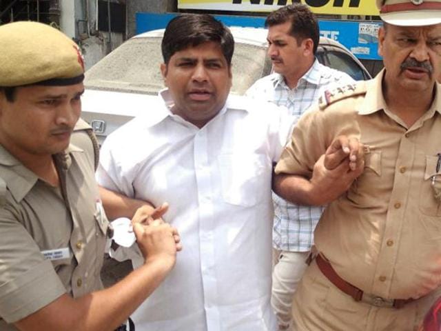 Mohaniya, an AAP MLA from Sangam Vihar in south Delhi, was arrested by Delhi Police when he was about to address a press conference at his residence.(HT Photo) Mohaniya, an AAP MLA from Sangam Vihar in south Delhi, was arrested by Delhi Police when he was about to address a press conference at his residence.(HT Photo)