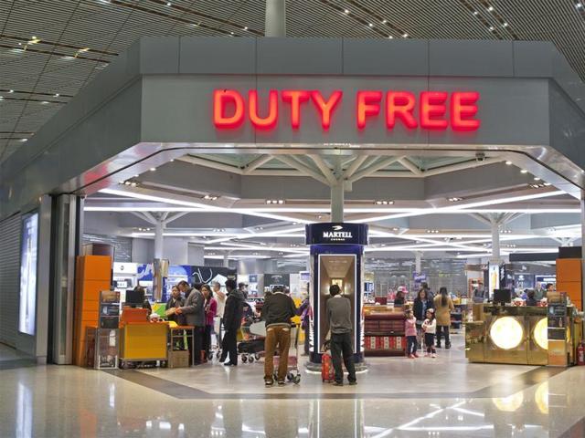 Food, drinks and other edibles sold at duty-free shops at all airports will no longer need an approval stamp from India’s top food regulatory body. (Representative image) Food, drinks and other edibles sold at duty-free shops at all airports will no longer need an approval stamp from India’s top food regulatory body. (Representative image)