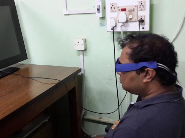 The prototype of the device designed by a team of IIT Kharagpur researchers to check the fatigue level in pilots.(Handout image) The prototype of the device designed by a team of IIT Kharagpur researchers to check the fatigue level in pilots.(Handout image)