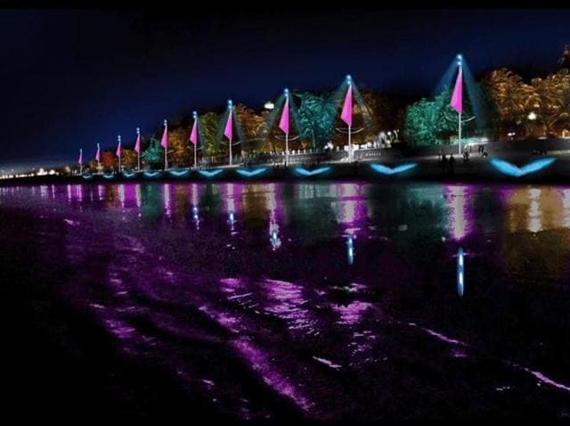 The BMC’s Rs20-crore ‘beautification’ plan includes putting up musical lights that change colour and makes projections on the sand and water. The BMC’s Rs20-crore ‘beautification’ plan includes putting up musical lights that change colour and makes projections on the sand and water.