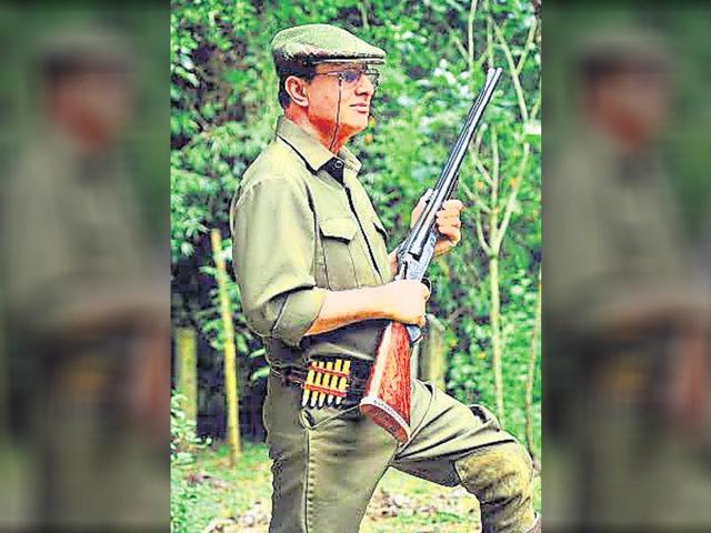 Bihar forest official Nawab Shafath Ali Khan, who is carrying out the order to cull nilgais.(HT photo) Bihar forest official Nawab Shafath Ali Khan, who is carrying out the order to cull nilgais.(HT photo)