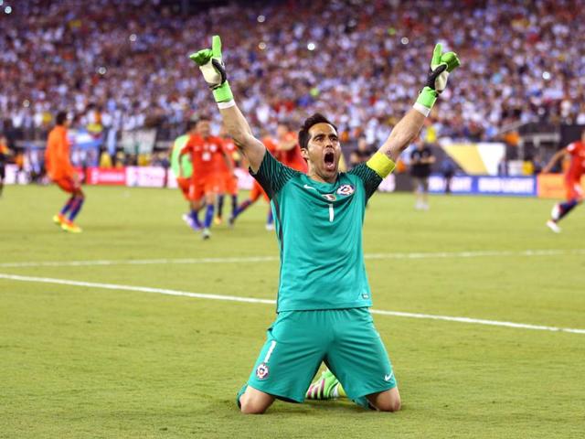 Claudio Bravo celebrates the win. (Reuters)