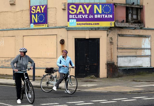 “Say No Believe in Britain" boards are displayed on a building in Redcar (AFP) “Say No Believe in Britain" boards are displayed on a building in Redcar (AFP)