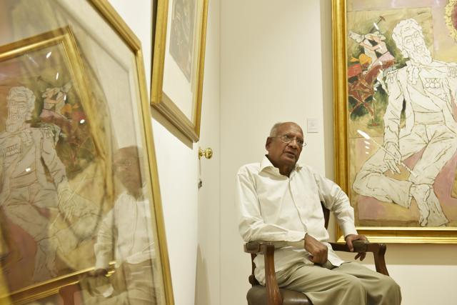 Virendra Kumar Jain of Kumar Art Gallery was the first gallerist to organise a solo show of M F Husain in 1955 in Delhi . (Saumya Khandelwal/HT Photo) Virendra Kumar Jain of Kumar Art Gallery was the first gallerist to organise a solo show of M F Husain in 1955 in Delhi . (Saumya Khandelwal/HT Photo)
