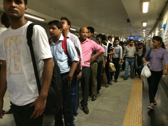People wait at Rajiv Chowk station. Technical problems have become a routine on the various lines of the Delhi Metro network. (Saumya Khandelwal/ HT Photo) People wait at Rajiv Chowk station. Technical problems have become a routine on the various lines of the Delhi Metro network. (Saumya Khandelwal/ HT Photo)