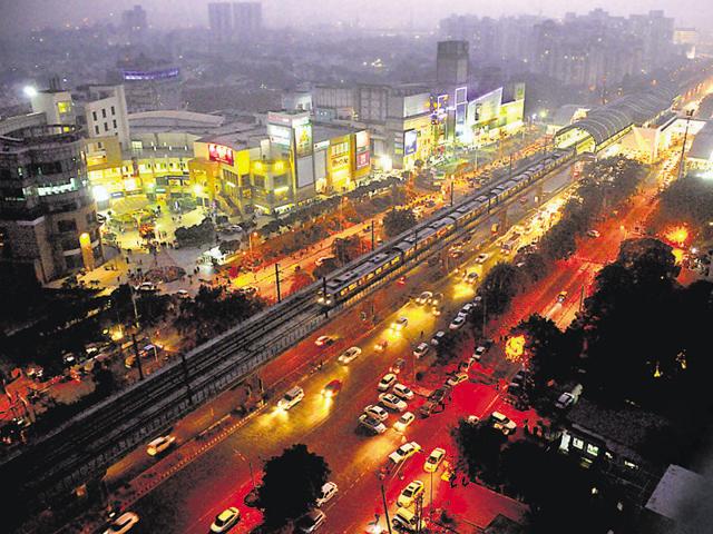 The Haryana government’s decision to reduce the circle or collector rates by 15% is being seen as a move that will boost the sentiment of the market.(Manoj Kumar/HT file Photo) The Haryana government’s decision to reduce the circle or collector rates by 15% is being seen as a move that will boost the sentiment of the market.(Manoj Kumar/HT file Photo)