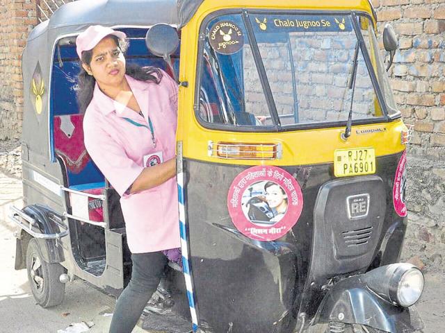 Drivers of autos, e-rickshaws and cabs will be women dressed in pink uniform and their vehicles would have a pink mark for identification.(HT Photo) Drivers of autos, e-rickshaws and cabs will be women dressed in pink uniform and their vehicles would have a pink mark for identification.(HT Photo)