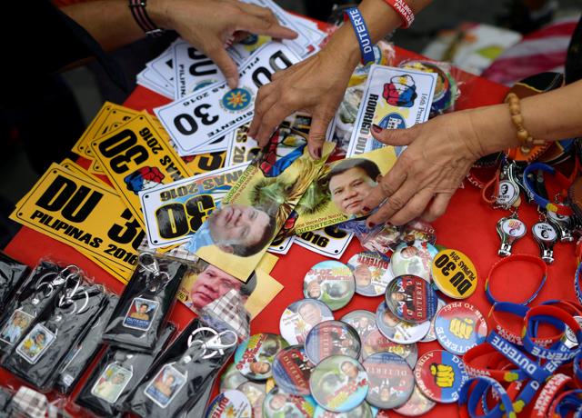 Souvenirs showing newly elected Philippine President Rodrigo Duterte are seen for sale near the Malacanang Palace in Manila. (REUTERS) Souvenirs showing newly elected Philippine President Rodrigo Duterte are seen for sale near the Malacanang Palace in Manila. (REUTERS)