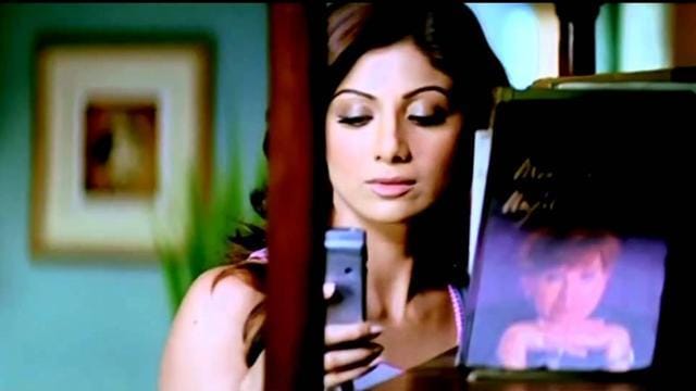 Pritam had discussed about the song, ‘Alvida’ with KK nine years before they recorded it. Pritam had discussed about the song, ‘Alvida’ with KK nine years before they recorded it.