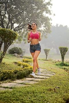 South Delhi Municipal Corporation has taken up the task to give all parks under its jurisdiction a makeover with open gyms, state-of-the-art swings for children, gazebos inspired by the Buddhist architecture, reflexology footpaths and other interesting features. (S Burmaula / HT Photo) South Delhi Municipal Corporation has taken up the task to give all parks under its jurisdiction a makeover with open gyms, state-of-the-art swings for children, gazebos inspired by the Buddhist architecture, reflexology footpaths and other interesting features. (S Burmaula / HT Photo)