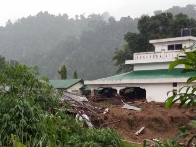 Four people were also injured in the landslide. (HT Photo )