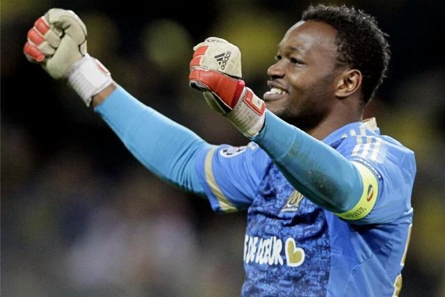 French goalkeeper Steve Mandanda signed a three-year deal with Crystal Palace. (Reuters Photo) French goalkeeper Steve Mandanda signed a three-year deal with Crystal Palace. (Reuters Photo)