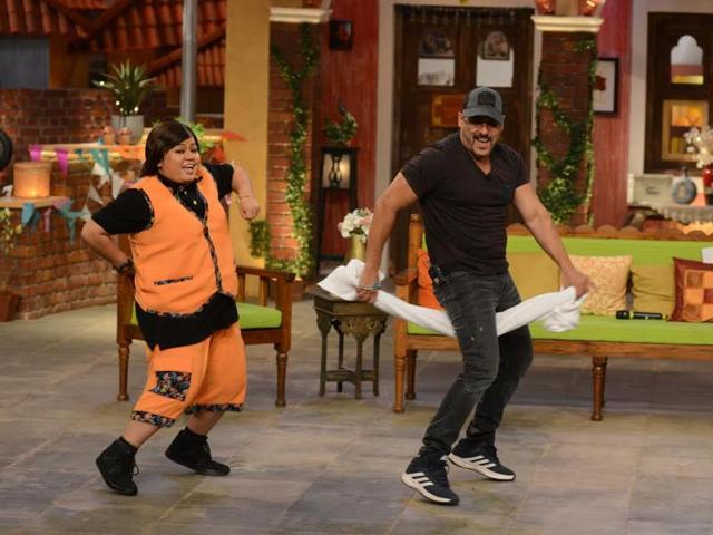 When you have Salman visiting, you cannot miss the towel dance.  (COLORS) 