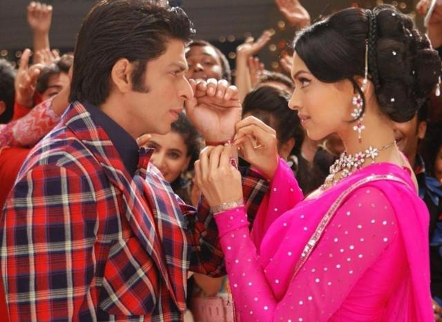 KK feels though ‘Aankhon mein teri’ sounds simple, it was a challenging number for him to sing. He loves the song. KK feels though ‘Aankhon mein teri’ sounds simple, it was a challenging number for him to sing. He loves the song.