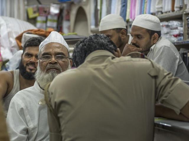The family of the victims mourn the loss. satish bate/ht (Satish Bate/HT) The family of the victims mourn the loss. satish bate/ht (Satish Bate/HT)