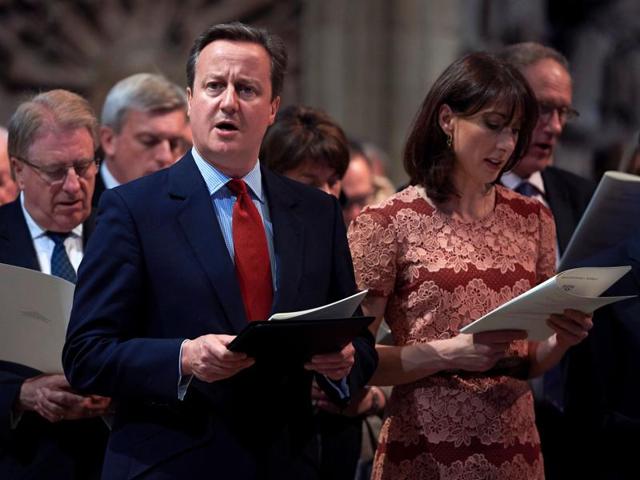 British Prime Minister David Cameron and his wife Samantha attend a Service on the Eve of the Centenary of the Battle of the Somme at Westminster Abbey in London on June 30, 2016. (AFP Photo) British Prime Minister David Cameron and his wife Samantha attend a Service on the Eve of the Centenary of the Battle of the Somme at Westminster Abbey in London on June 30, 2016. (AFP Photo)