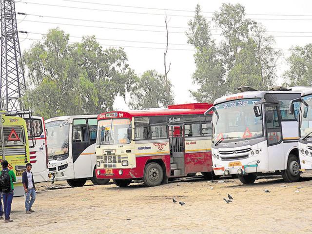 Once the proposal is cleared, passengers can scan the quick response code and make the payment for tickets. (HT File Photo) Once the proposal is cleared, passengers can scan the quick response code and make the payment for tickets. (HT File Photo)