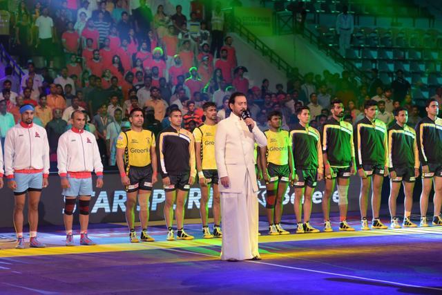 Irrfan Khan during the Pro Kabaddi match between Jaipur Pink Panthers and Telugu Titans at Sawai Mansingh Indoor Stadium in Jaipur on Wednesday. (PTI)