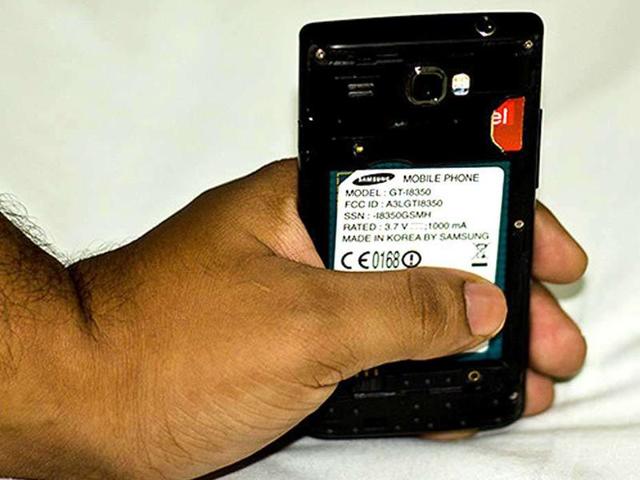 Using Nepalese SIM cards costs Pithoragarh locals up to Rs 12 per minute to stay connected with friends within India. This is almost 30 times higher than the call rates offered by domestic players. (Representative photo) Using Nepalese SIM cards costs Pithoragarh locals up to Rs 12 per minute to stay connected with friends within India. This is almost 30 times higher than the call rates offered by domestic players. (Representative photo)