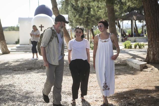 Lena was joined on this trip by her GoT co-stars Maisie Williams and Liam Cunningham. (Twitter) Lena was joined on this trip by her GoT co-stars Maisie Williams and Liam Cunningham. (Twitter)