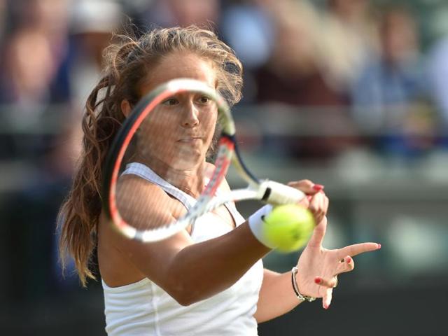 Russia's Daria Kasatkina returns to Venus Williams during their women's singles third round match on the fifth day of the 2016 Wimbledon Championships. (AFP Photo) 