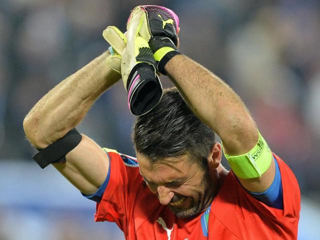 Italy's goalkeeper Gianluigi Buffon acknowledges the crowds after Italy lost in the penalty shootout to Germany. (AFP Photo) 
