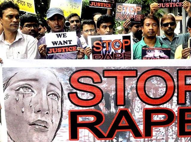 A file photo of people staging protest against rape. A 10-year-old girl was found raped and murdered in the cantonment area of Secunderabad on Saturday.(PTI)
