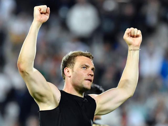 Germany's goalkeeper Manuel Neuer celebrates after winning the Euro 2016 quarterfinal football match between Germany and Italy at the Matmut Atlantique stadium in Bordeaux. (AFP Photo) 